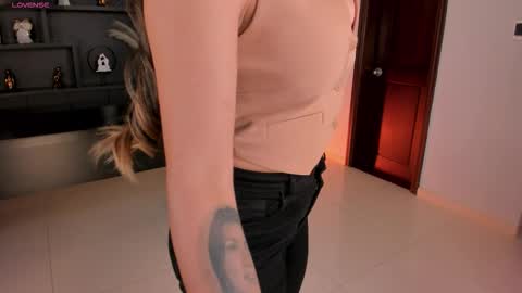 Bianca Pierce online show from 10/20/25, 12:05