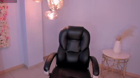 Bianca Pierce online show from 04/04/26, 12:02