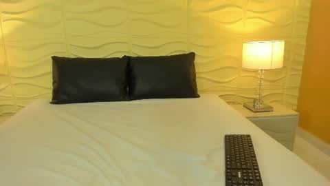 Snapshot of biancaroyalle chatting on 06/11/26, 12:32 Bianca Royalle online show from 06/11/26, 12:32