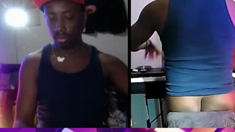 BicepsandFrot online show from 10/30/25, 10:32