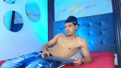 Snapshot of bick_jhonn chatting on 05/29/26, 07:23 Bick Khonn online show from 05/29/26, 07:23