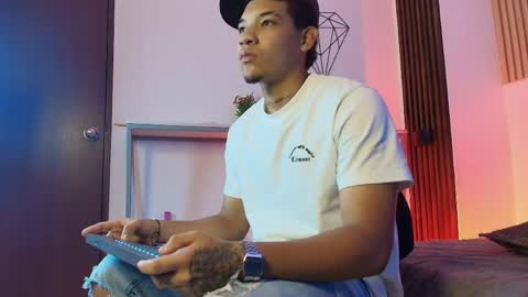 Snapshot of bick_jhonn chatting on 06/02/26, 07:49 Bick Khonn online show from 06/02/26, 07:49