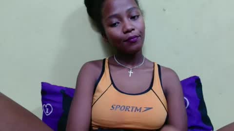 bienvenue987832 online show from 04/13/26, 08:20