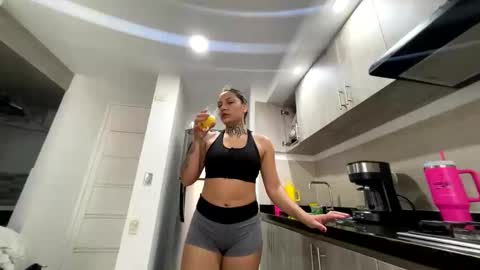 big__pussy69 online show from 05/04/26, 01:29