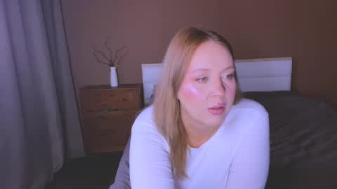 Eva online show from 02/10/25, 03:57