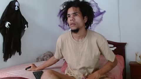 Snapshot of big_boy_lee chatting on 10/25/25, 06:57 Camilo online show from 10/25/25, 06:57