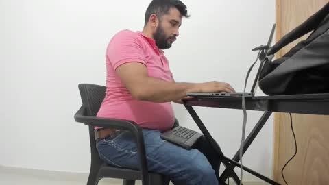 Snapshot of big_dad69 chatting on 09/26/25, 10:36 Tommy online show from 09/26/25, 10:36