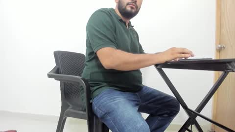 Snapshot of big_dad69 chatting on 09/29/25, 03:22 Tommy online show from 09/29/25, 03:22