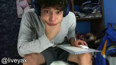 Ryan  online show from 11/04/25, 12:43