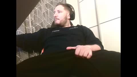 bigbroly88 online show from 02/15/25, 03:42