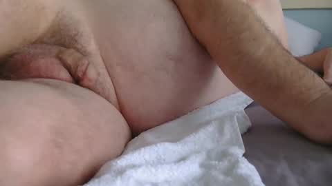 Snapshot of bigass171071 chatting on 11/16/25, 01:28 Bigass online show from 11/16/25, 01:28