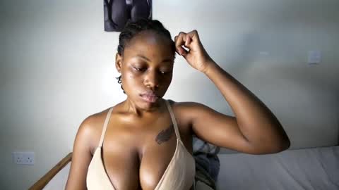 bigassmello_ online show from 07/16/26, 07:20