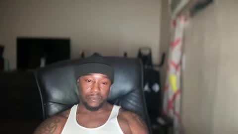 Snapshot of bigbackwoodcali chatting on 02/19/25, 08:31 bigbackwoodcali online show from 02/19/25, 08:31