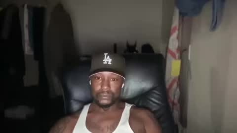 Snapshot of bigbackwoodcali chatting on 10/18/25, 08:26 bigbackwoodcali online show from 10/18/25, 08:26