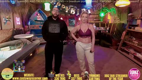 Snapshot of bigbananamilfshake chatting on 01/07/25, 04:18 Mya and Angelo online show from 01/07/25, 04:18