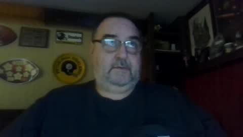 Snapshot of bigbear1971 chatting on 12/02/24, 08:00 bigbear1971 online show from 12/02/24, 08:00