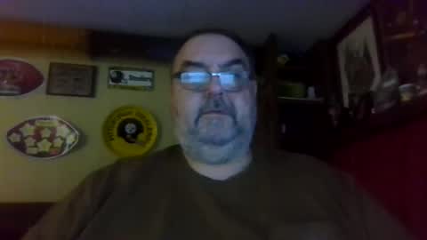 Snapshot of bigbear1971 chatting on 12/09/24, 05:08 bigbear1971 online show from 12/09/24, 05:08