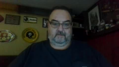 Snapshot of bigbear1971 chatting on 12/15/24, 02:27 bigbear1971 online show from 12/15/24, 02:27