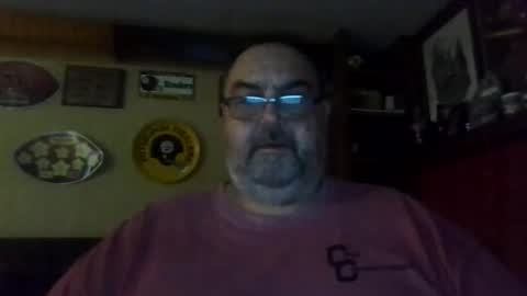 Snapshot of bigbear1971 chatting on 12/21/24, 03:03 bigbear1971 online show from 12/21/24, 03:03