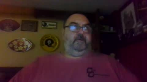 Snapshot of bigbear1971 chatting on 12/21/24, 08:43 bigbear1971 online show from 12/21/24, 08:43
