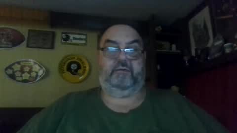 Snapshot of bigbear1971 chatting on 12/30/24, 10:45 bigbear1971 online show from 12/30/24, 10:45