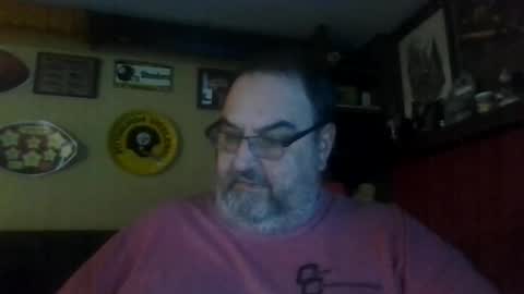 Snapshot of bigbear1971 chatting on 01/04/25, 12:05 bigbear1971 online show from 01/04/25, 12:05