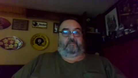 Snapshot of bigbear1971 chatting on 01/13/25, 08:26 bigbear1971 online show from 01/13/25, 08:26