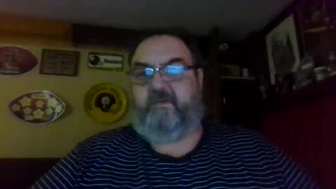Snapshot of bigbear1971 chatting on 01/29/25, 07:32 bigbear1971 online show from 01/29/25, 07:32