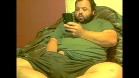 Snapshot of bigbear3287 chatting on 09/29/25, 07:24 Liam online show from 09/29/25, 07:24