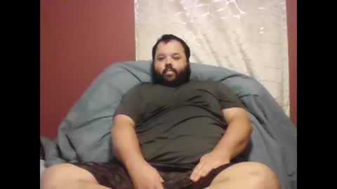 Snapshot of bigbear3287 chatting on 10/13/25, 09:09 Liam online show from 10/13/25, 09:09