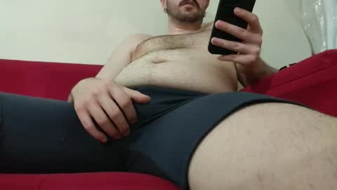 Snapshot of bigbelly221 chatting on 06/17/26, 08:32 bigbelly221 online show from 06/17/26, 08:32