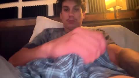 Snapshot of bigben281330 chatting on 10/12/25, 04:17 bigben281330 online show from 10/12/25, 04:17