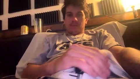 Snapshot of bigben281330 chatting on 10/22/25, 03:45 bigben281330 online show from 10/22/25, 03:45