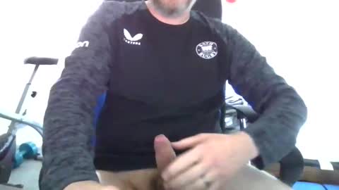 Snapshot of bigbisi69 chatting on 06/02/26, 10:28 bigbisi69 online show from 06/02/26, 10:28