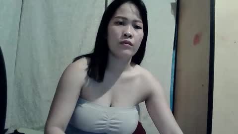 Snapshot of bigboobs_pinay chatting on 02/16/26, 02:40 bigboobs_pinay online show from 02/16/26, 02:40
