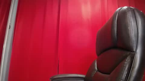 LaraFire online show from 09/30/25, 12:32