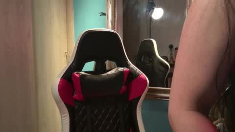 kyra Moor online show from 11/01/25, 02:02