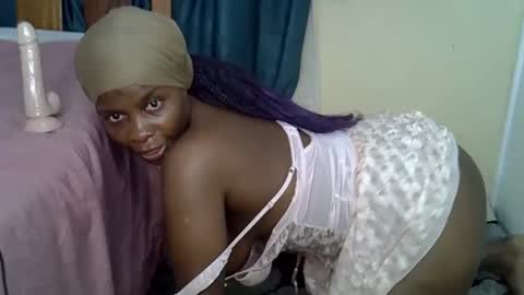 Vee online show from 11/04/25, 03:00