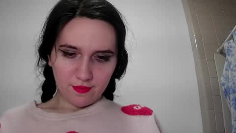 Isabella online show from 12/31/24, 04:38