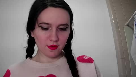 Isabella online show from 01/04/25, 10:55