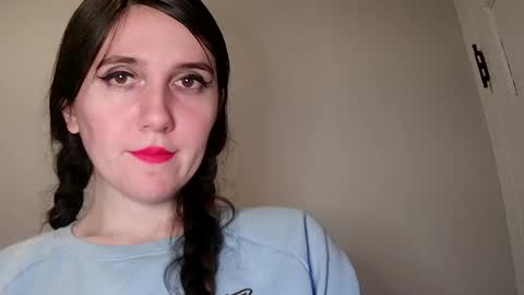 Isabella online show from 01/25/25, 11:11