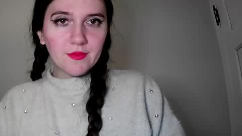 Isabella online show from 02/05/25, 08:11