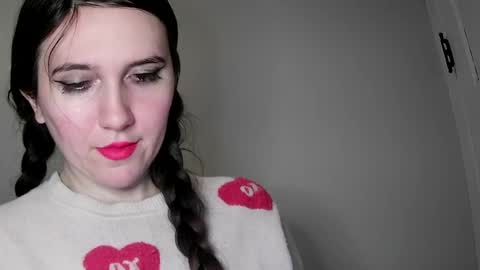 Isabella online show from 02/05/25, 05:53