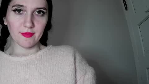 Isabella online show from 02/09/25, 10:43