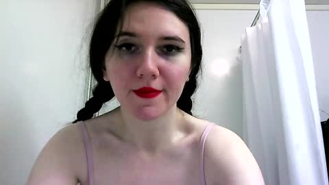 Isabella online show from 02/21/25, 02:39