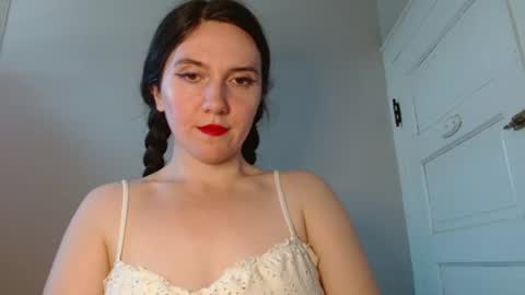 Isabella online show from 07/27/26, 04:58