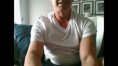 Snapshot of bigbravo337 chatting on 11/09/25, 03:10 bigbravo337 online show from 11/09/25, 03:10