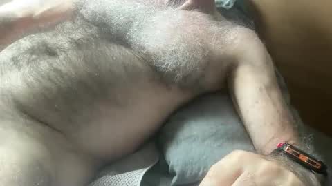 Snapshot of bigbush1 chatting on 01/22/25, 05:16 big bush online show from 01/22/25, 05:16