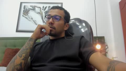 Snapshot of bigcock_hair chatting on 01/31/26, 10:52 bigcock_hair online show from 01/31/26, 10:52