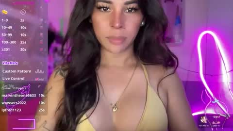 queen amanda online show from 10/10/25, 04:22